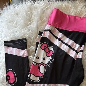 Hello Kitty Black & Hot Pink Striped Graphic Leggings